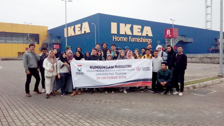 Mata Kuliah Studio Desain Produk 5 melakukan kunjungan ke IKEA