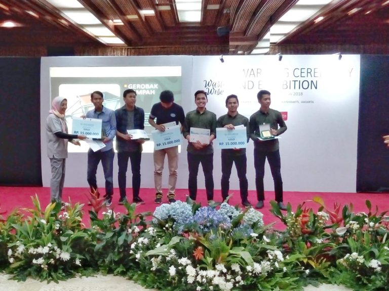 Pemenang Gold Award pada Waste Wise Design Competition 2018, Diraih oleh Tim Industrial Design