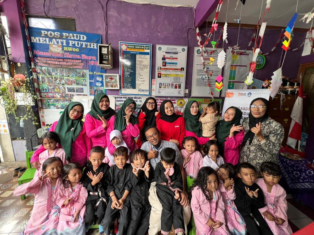 Menyongsong Proses Pembelajaran yang Optimal: Perancangan Kursi dan Meja Ergonomis di POS PAUD Melati Putih, Kota Bandung