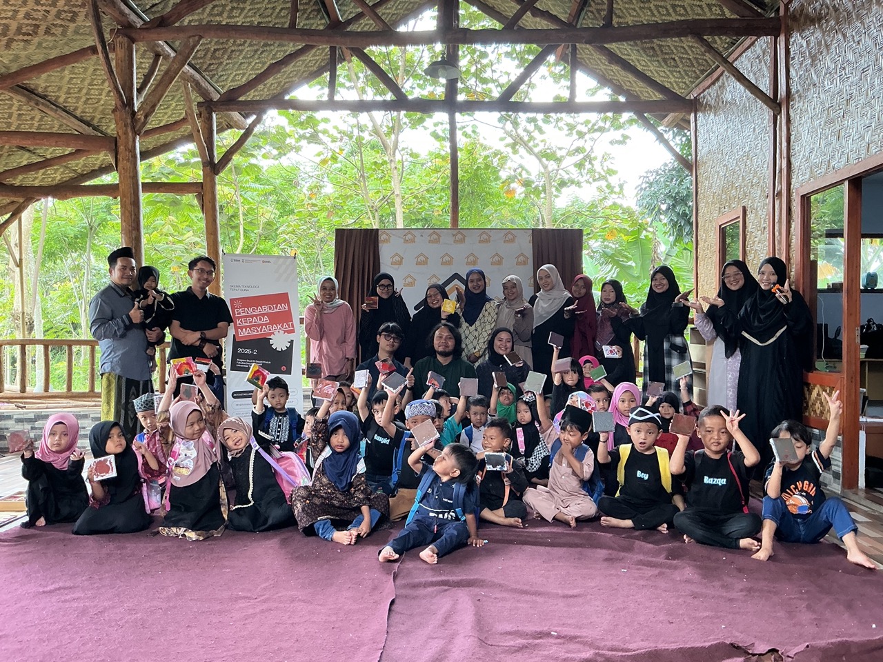 Belajar Warna Lewat Bermain: Mainan Interaktif Seni Warna untuk Anak Usia Dini di Rutaba Al-Fath